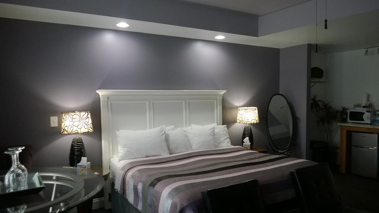 Miami Motel Канандейґуа Екстер'єр фото
